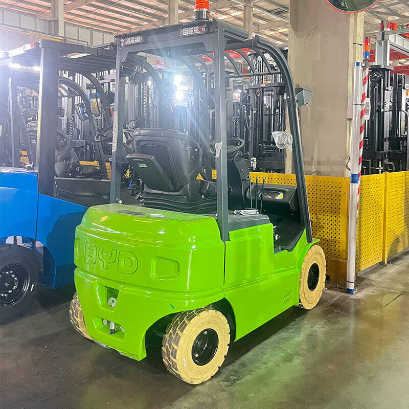 Pallet Truck Ground Clearance: Handling Uneven Floors