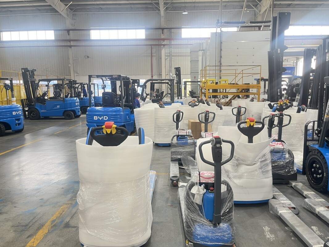 BYD forklift food and beverage industry warehousing and handling solutions: adapt to clean cold chain needs and create an efficient green logistics system(figure1)