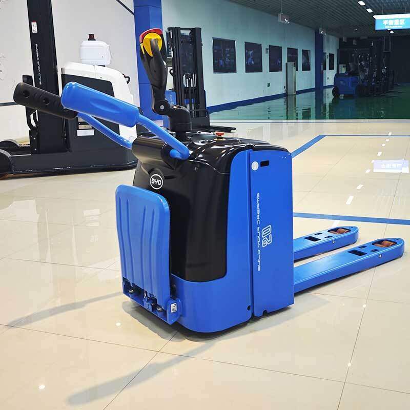 How a Busy DC Upped Pallet Throughput With Electric Pallet Trucks