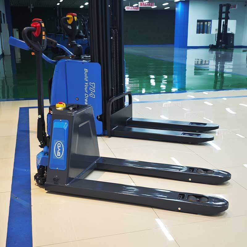Forklift Walkways and Crossings: Design Standards That Work