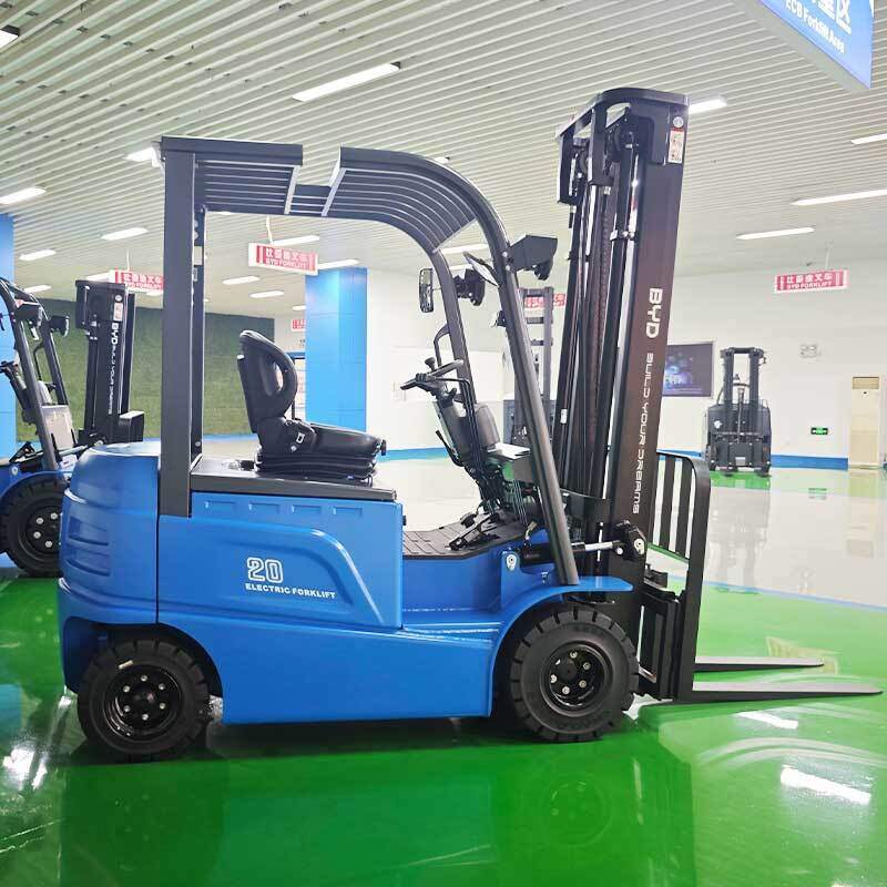 Wheel-size parameter impact on shock absorption for electric pallet jack on unev