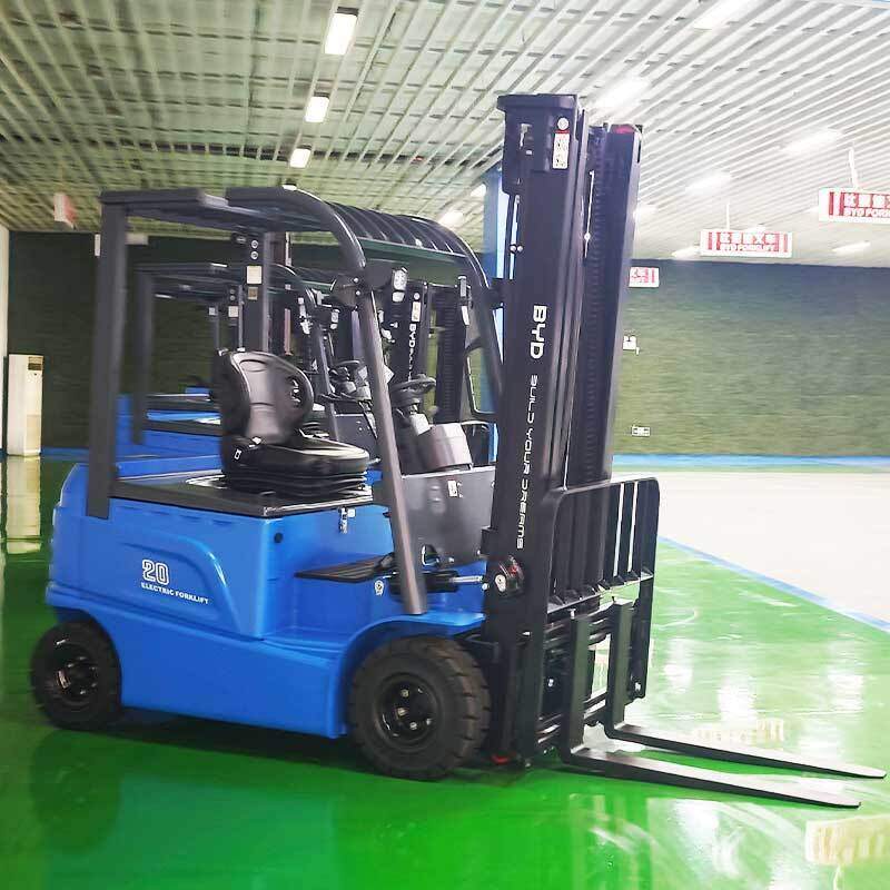Lithium-ion forklift-deployment-considerations-for-mixed-manual-and-semi-automat