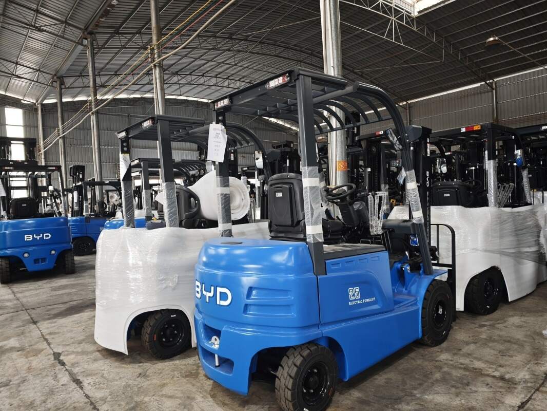 Basic introduction to powered industrial trucks for new warehouse procurement