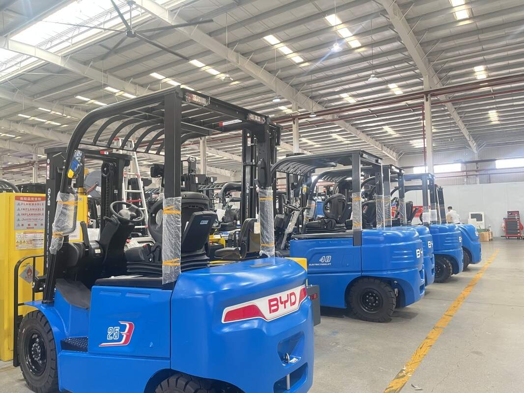 BYD lithium battery forklift case | Glass factory green intelligent logistics handling solution(figure1)