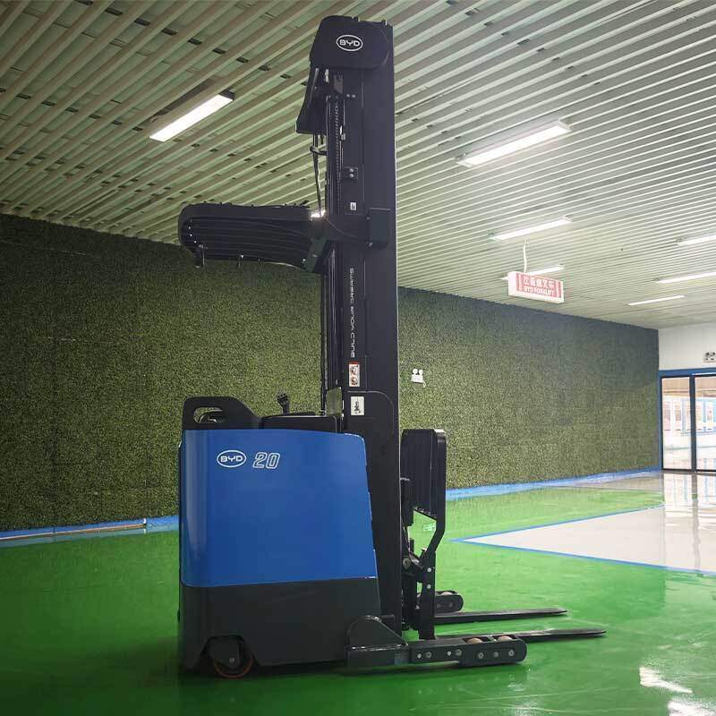 Pallet Truck Operator Certification: What It Involves