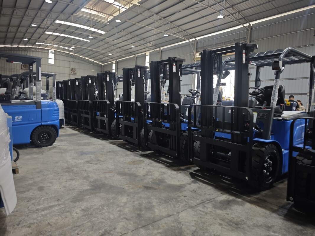 Cold Store Pallet Truck Batteries: Lithium Performance in the Cold