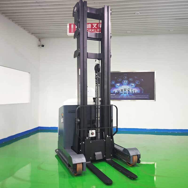 Forklift Operator PPE: What's Required and Why
