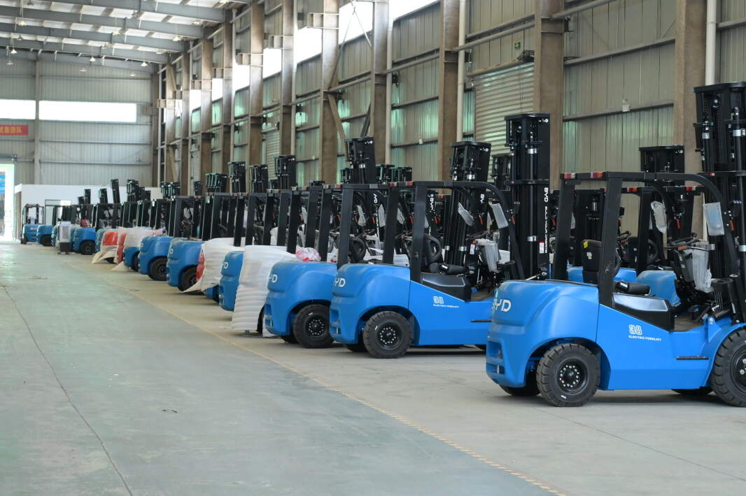 What role LiFePO4 battery technology plays in next-generation forklift design