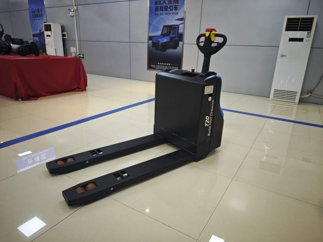 Trends in electric pallet truck ergonomics for operator retention