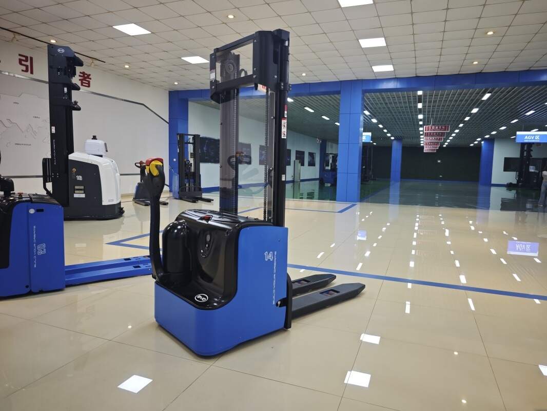 How rated capacity changes when lithium-ion forklifts work with extended load-ce