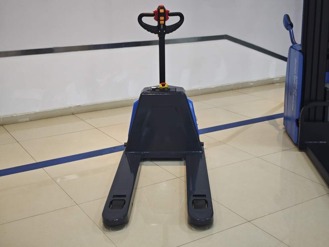 How the EC30-Pro Compares Within the BYD Forklift Lineup