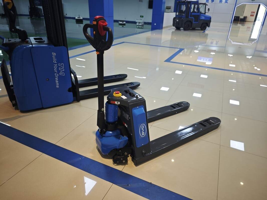Overhead Guard Lattice Design and Its Effect on Visibility