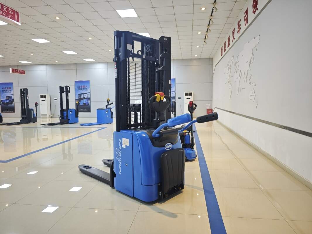 Key dimension parameters to review when fitting lithium-ion forklifts inside ele