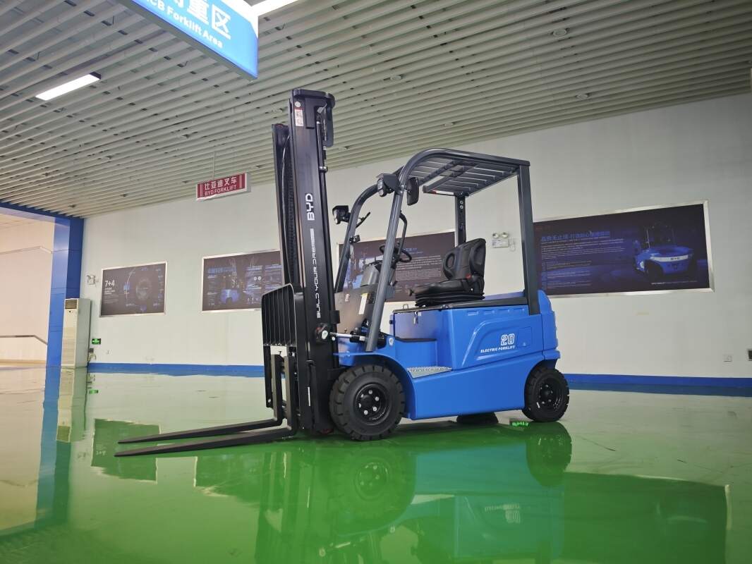 Driving the EL30-Pro: Operator Experience and Controls