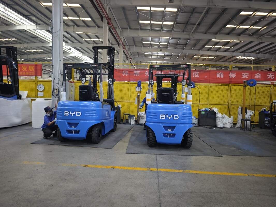 Trends in electric forklift used-equipment markets and resale values