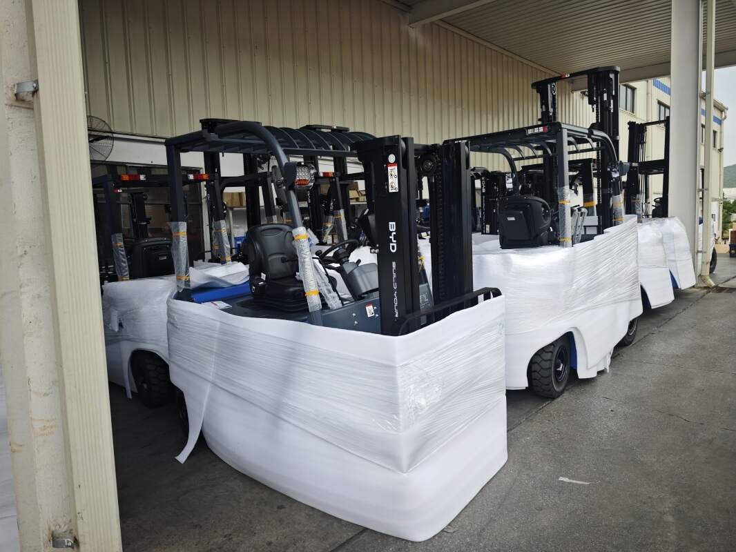 What Does Forklift Battery Cycle Life Really Mean for Your Budget?