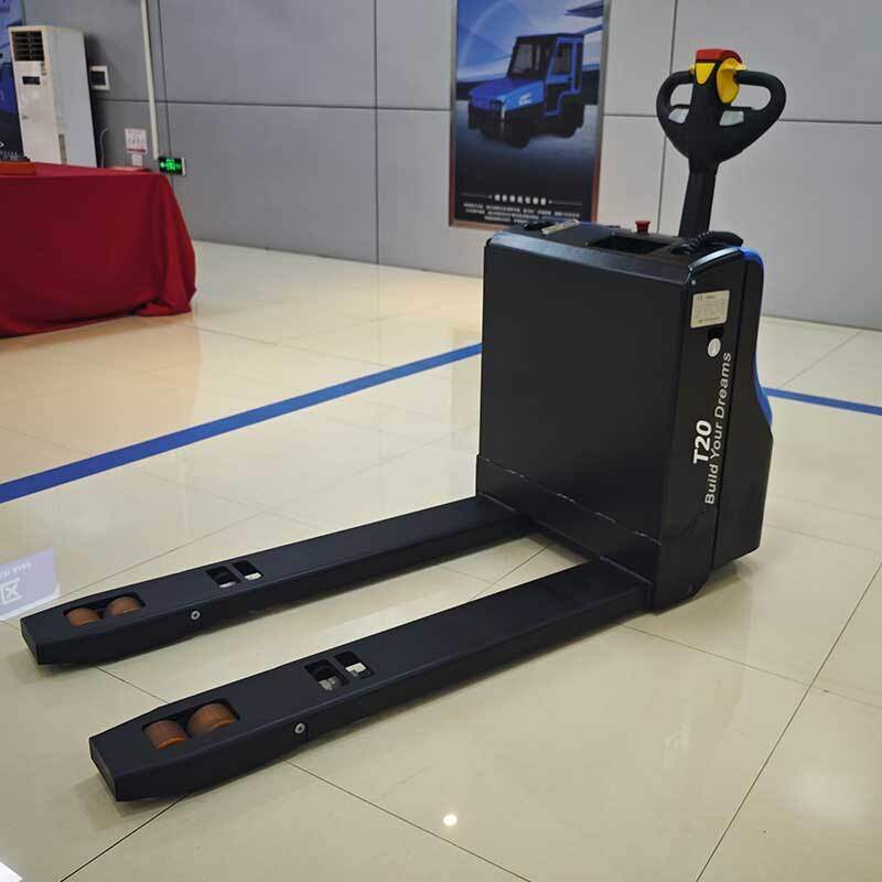 Case Study: Retiring Manual Pallet Jacks for Electric Trucks