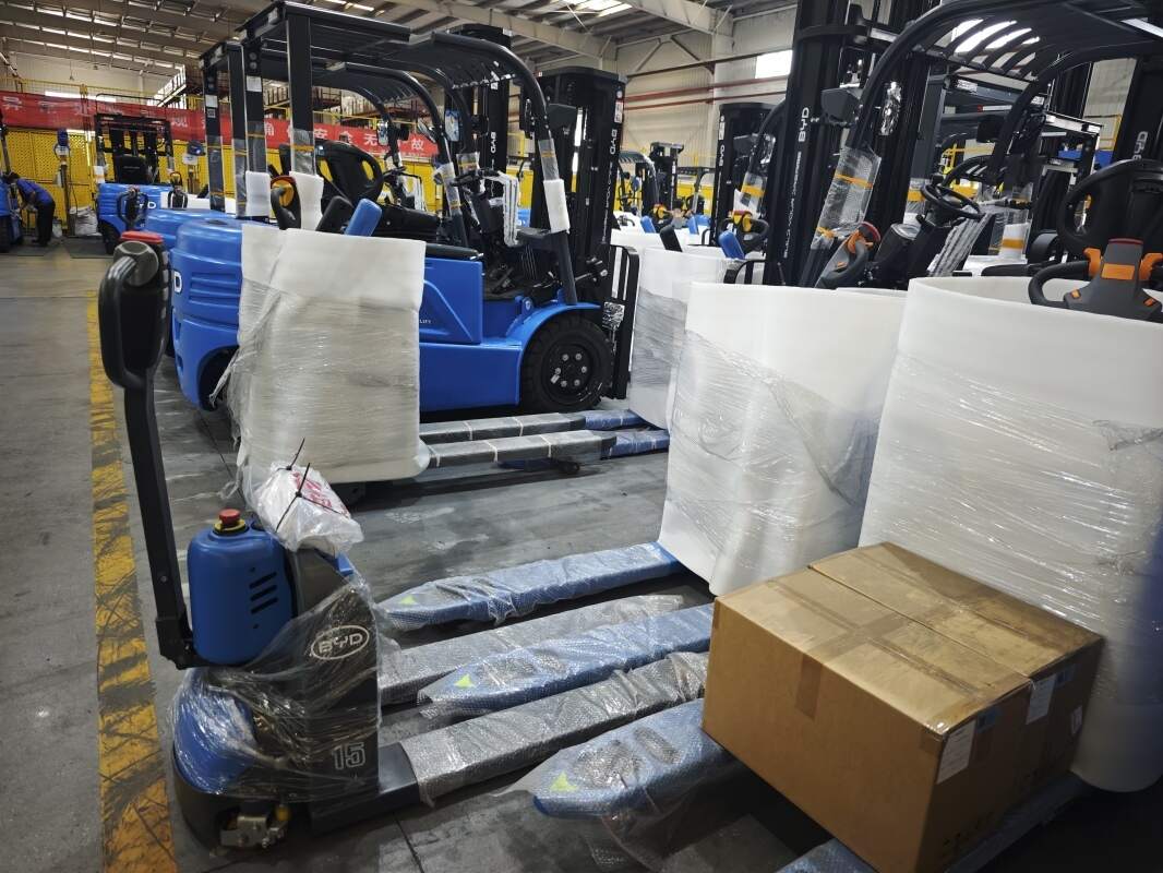 Pallet Truck Charging: Planning Power Across Three Shifts